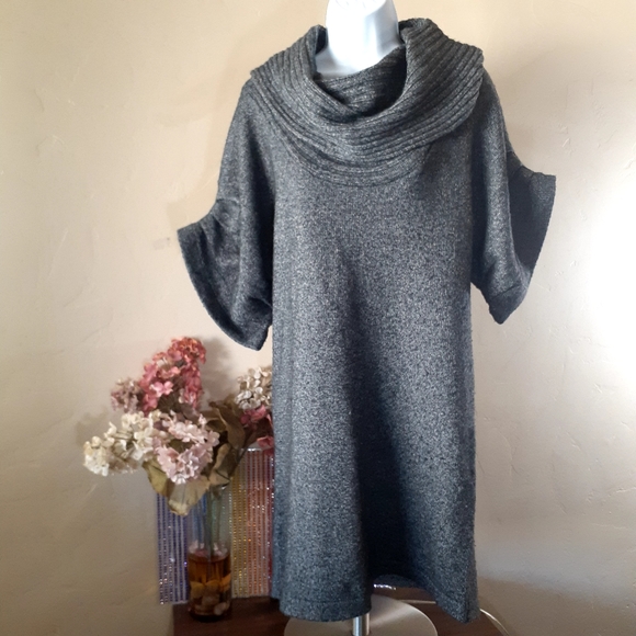 BCBGeneration Sweater Tunic - Picture 1 of 1